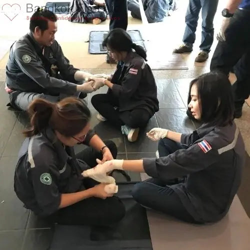 first aid cpr aed course in bangkok phuket pattaya chiang mai and every where in thailand