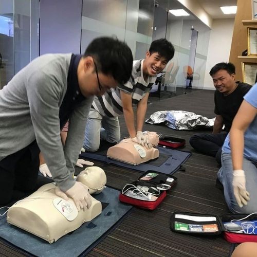 Bangkok First Aid® การอบรม CPR AED - การจององค์กร